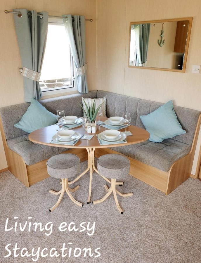 Living Easy Staycations At Tattershall Lakes Exteriör bild